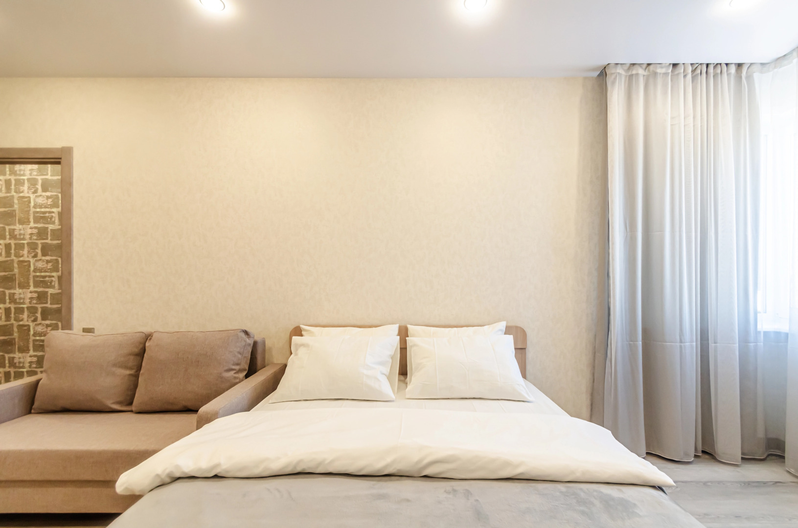 Апартаменты 1-к квартира на Ново Садовой 215б