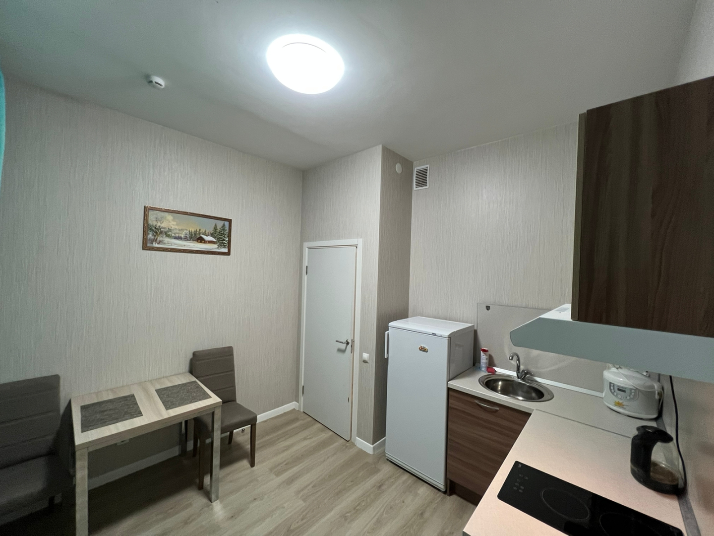 Апартаменты Pulkovo Neon 2