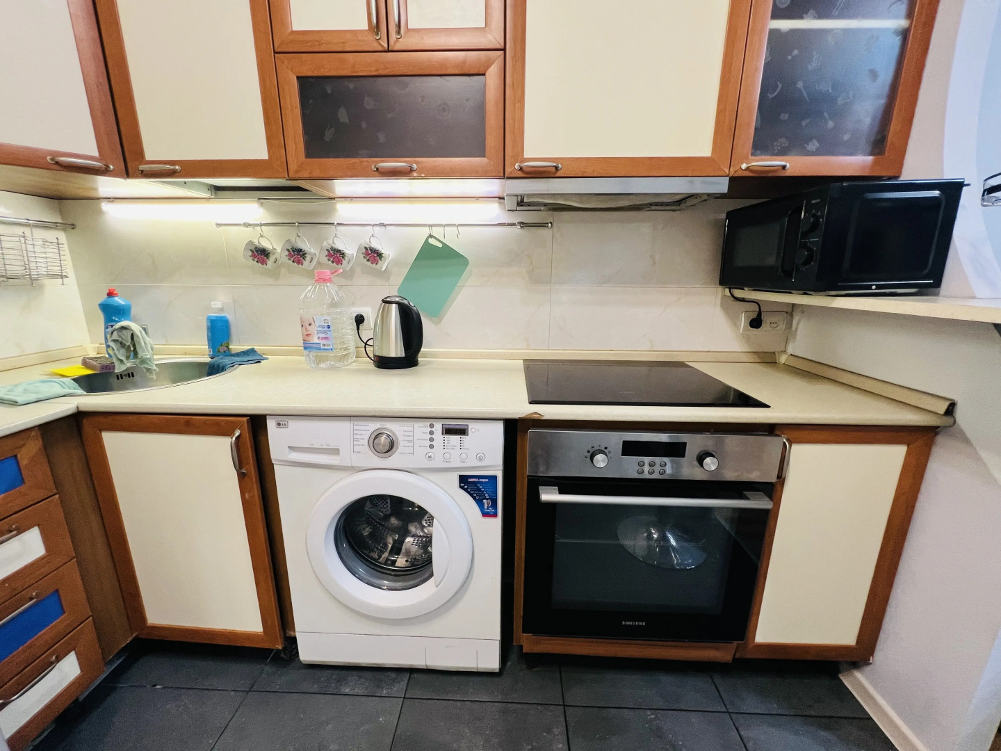 Квартира Уютная 2-х комнатная студия в хорошем районе