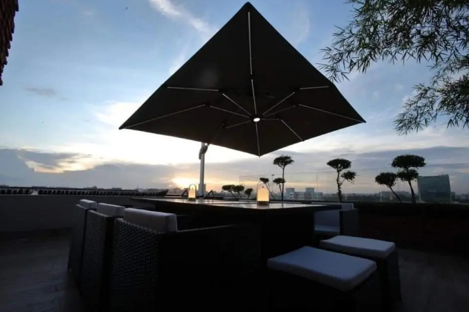 Отель Empyrean Dhaka City Centre