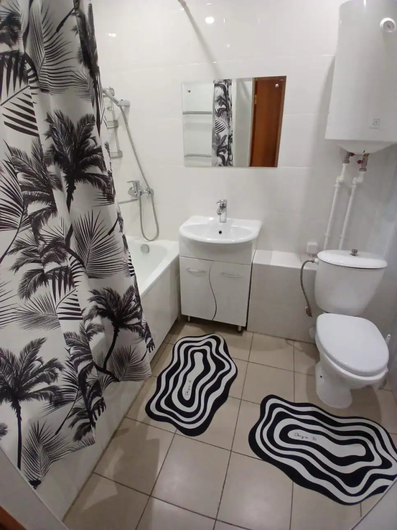 Апартаменты на Лазурной 13