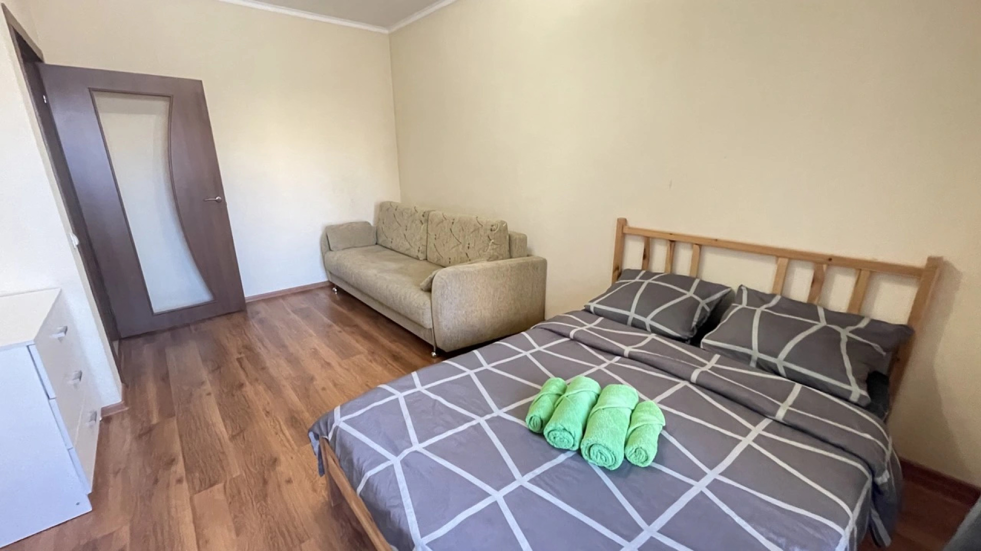 Апартаменты Проспект Астрахова 12