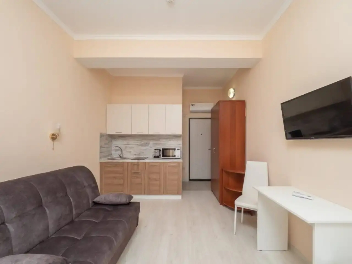 Апартаменты У Моря С Бассейном в ЖК Солнечный апр25