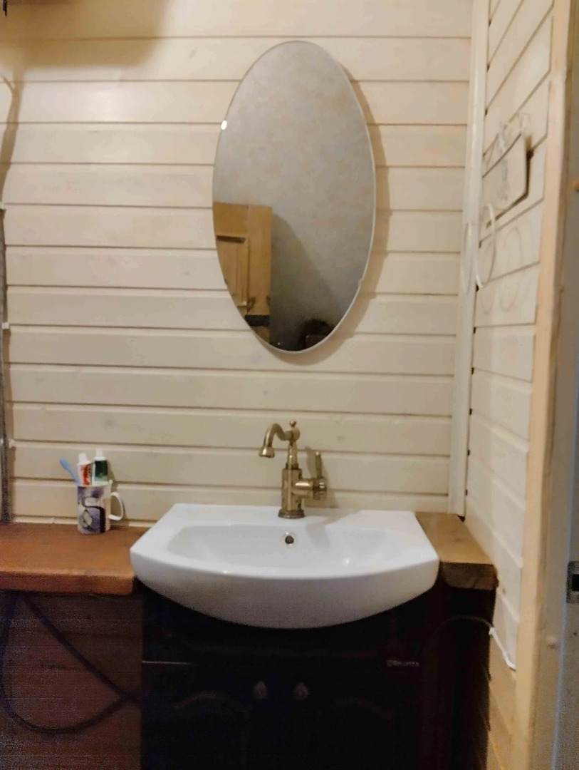 Частный дом Дом у реки в английском стиле