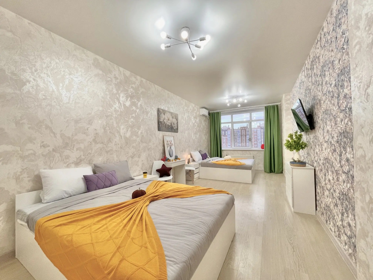 Квартира Sunmarine apart в Липовом парке 8/2