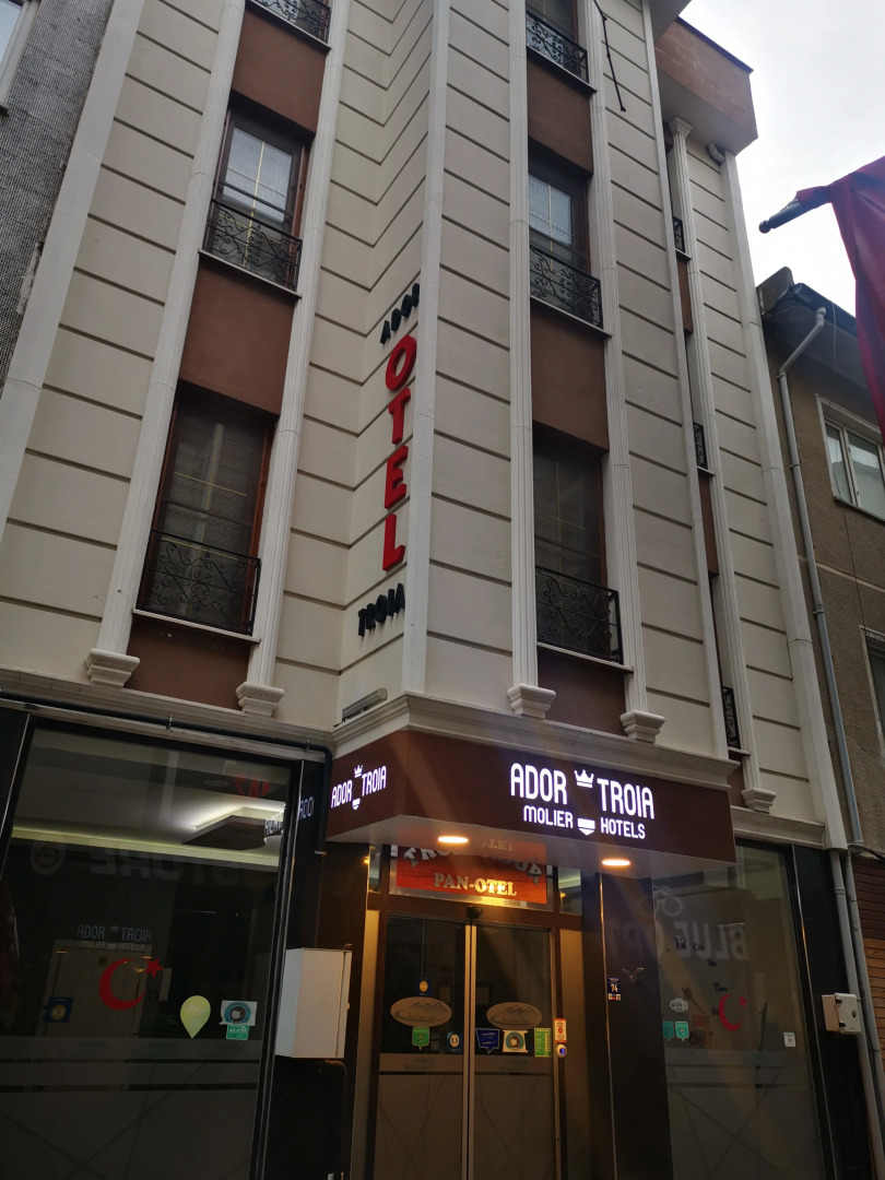 Отель Ador Troia