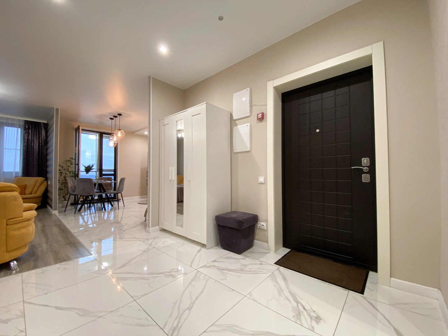 Апартаменты в центре с видом на Волгу