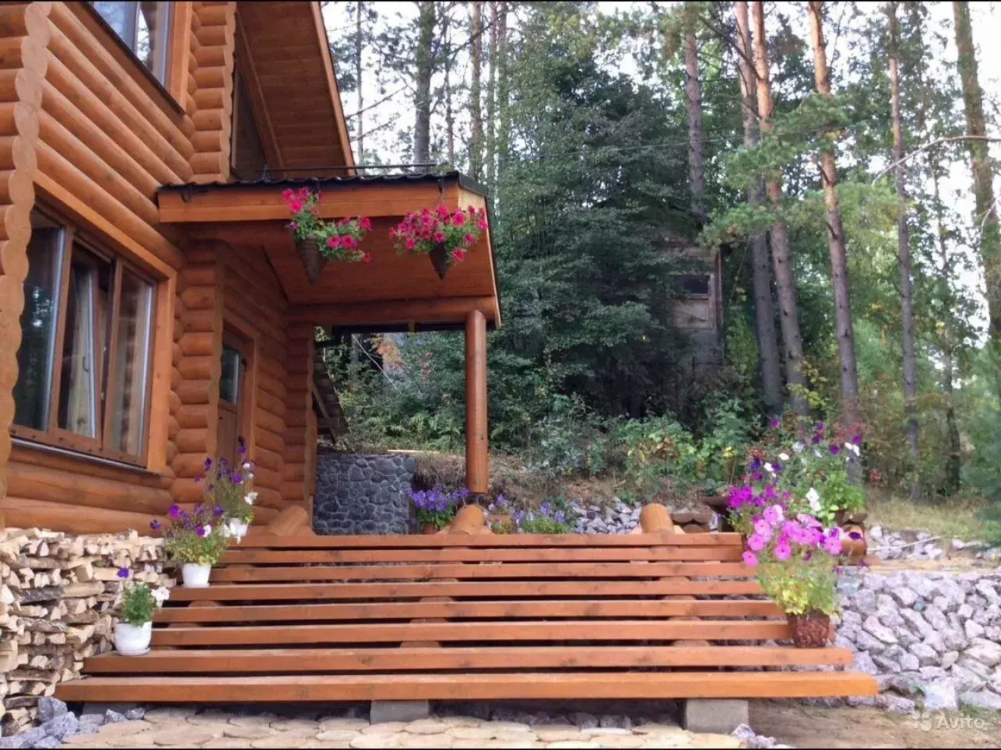 Частный дом на берегу Лемболовcкого озеpа