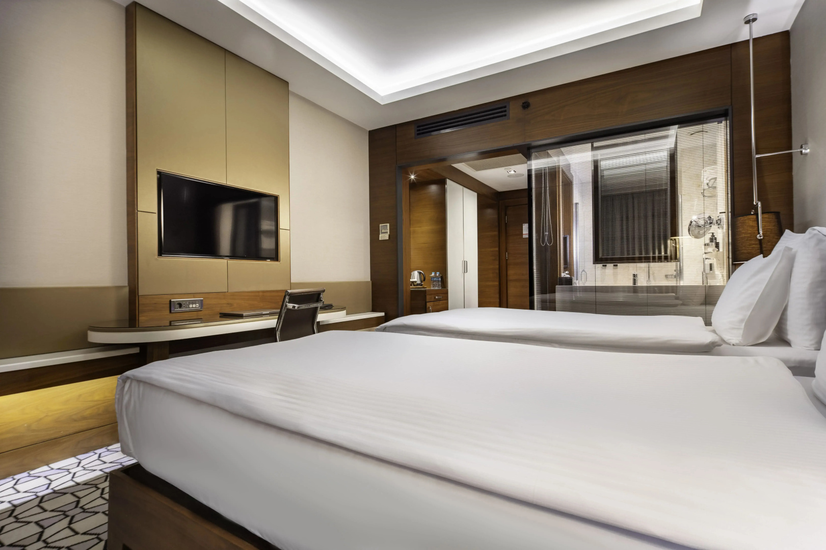 Royal Stay Palace Hotel