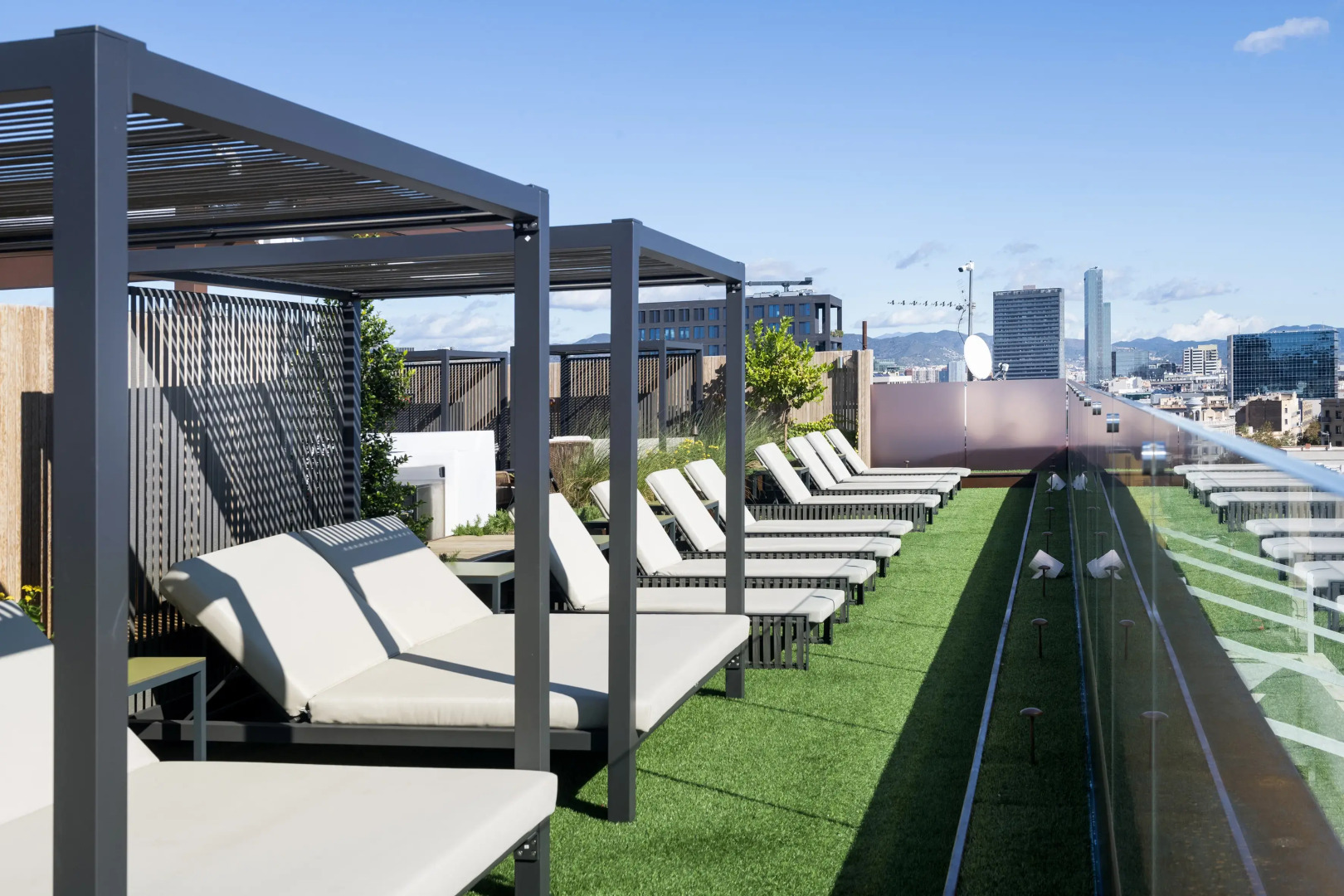 Отель Salles Pere IV Hotel