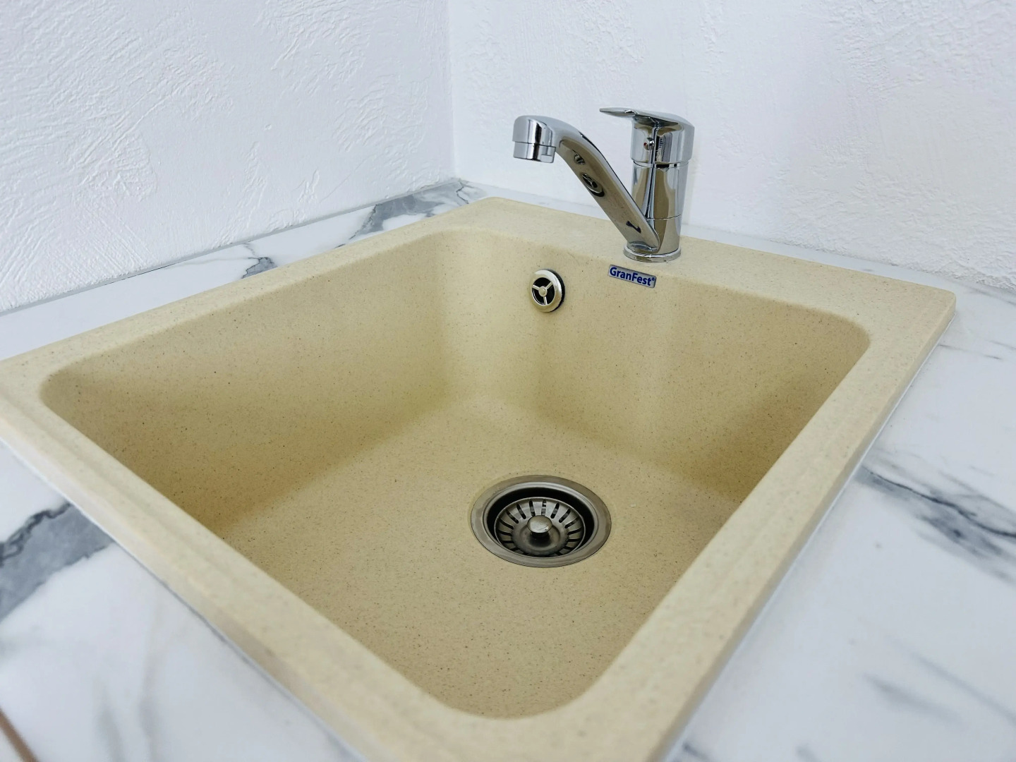 Апартаменты У метро Московская