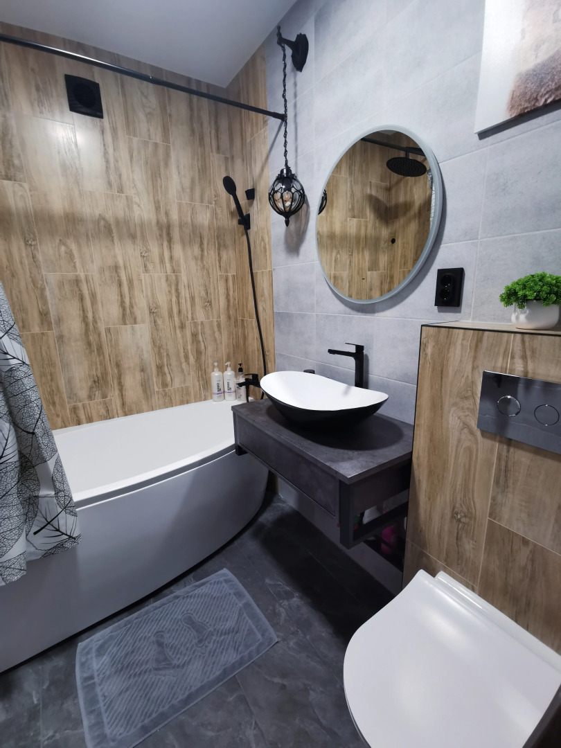 Квартира Уютная с двумя спальнями и удобным выездом в сторону моря