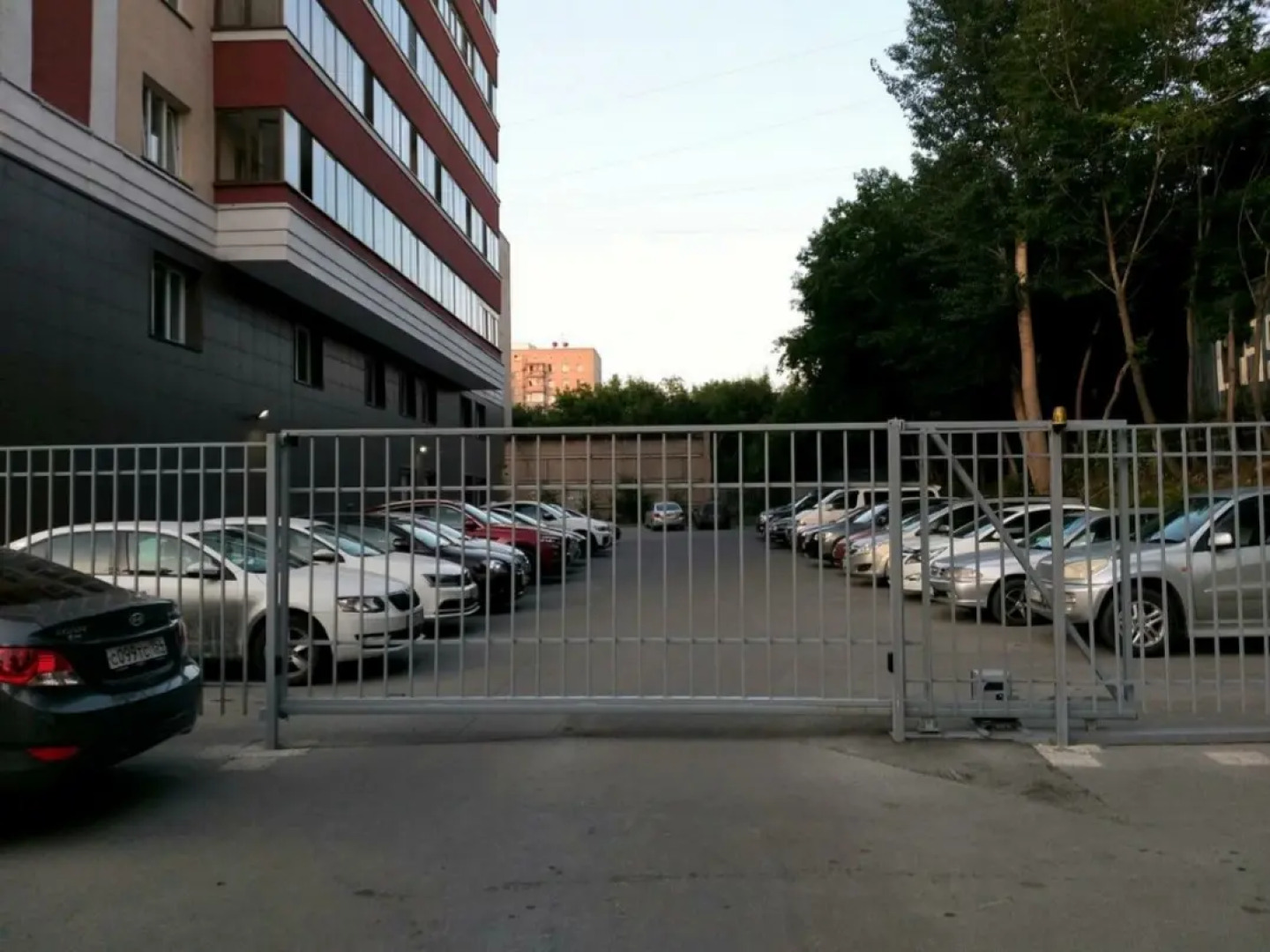 Квартира возле метро Красный проспект рядом МЦ Мешалкина