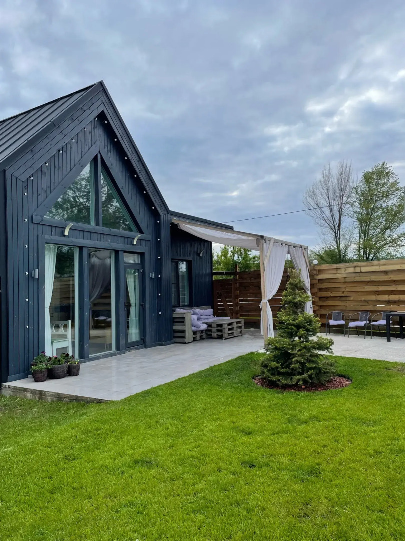 Вилла Черный дом