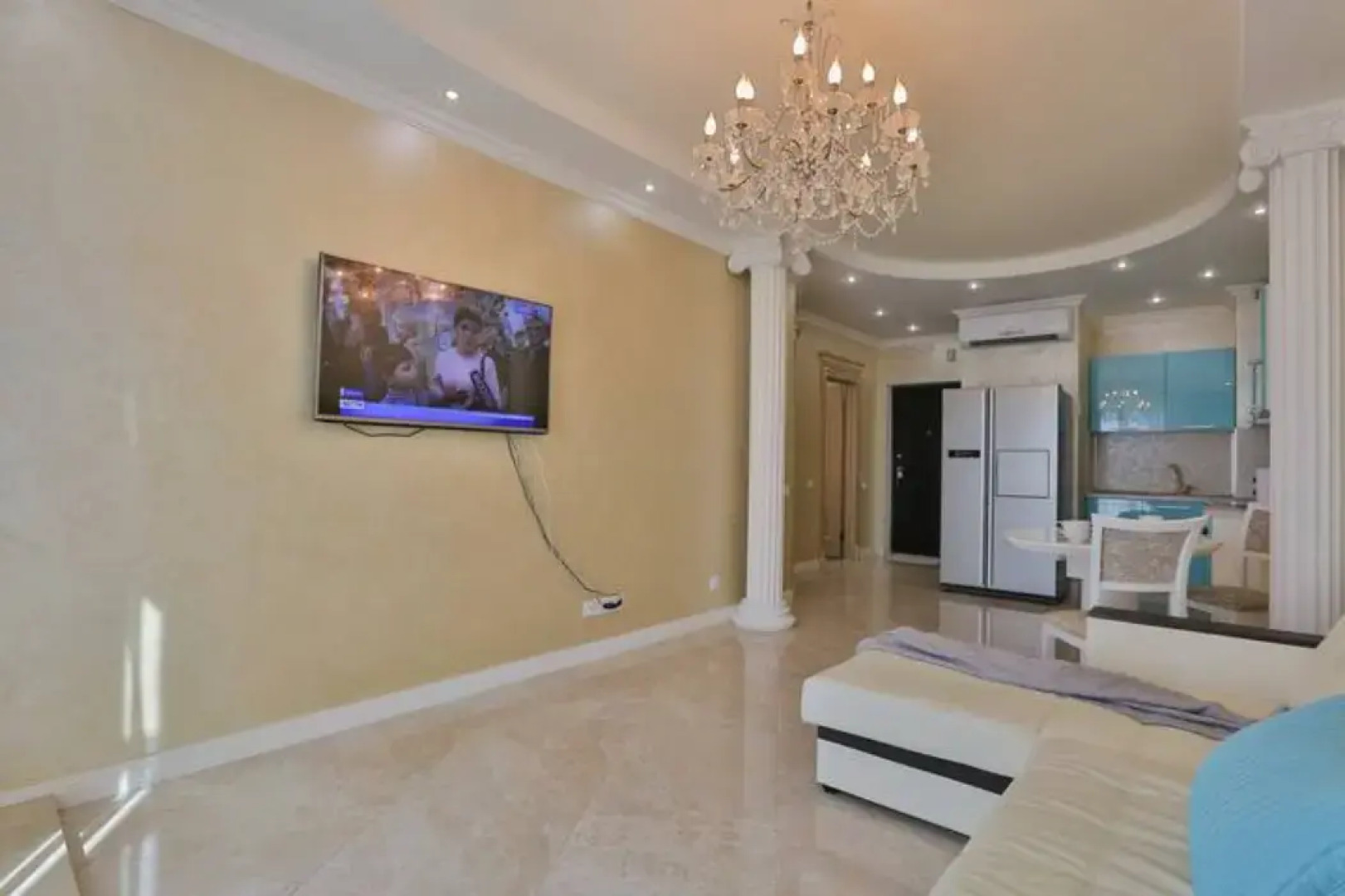 Апартаменты SAMOцвет на Парфёновской 4