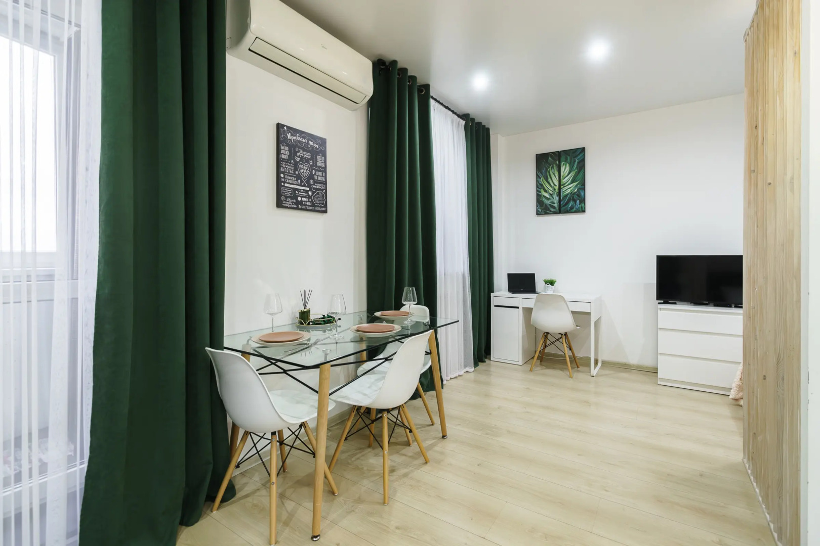 Квартира Апартаменты с Великолепным Видом на Реку и Город с Отдельной Детской Спальней