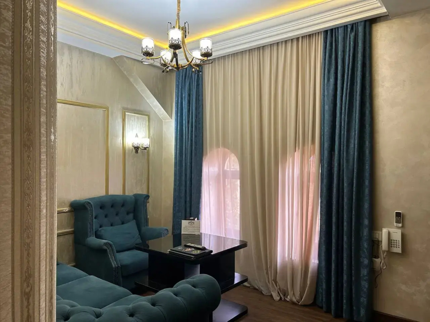Отель Roma Yerevan & Tours