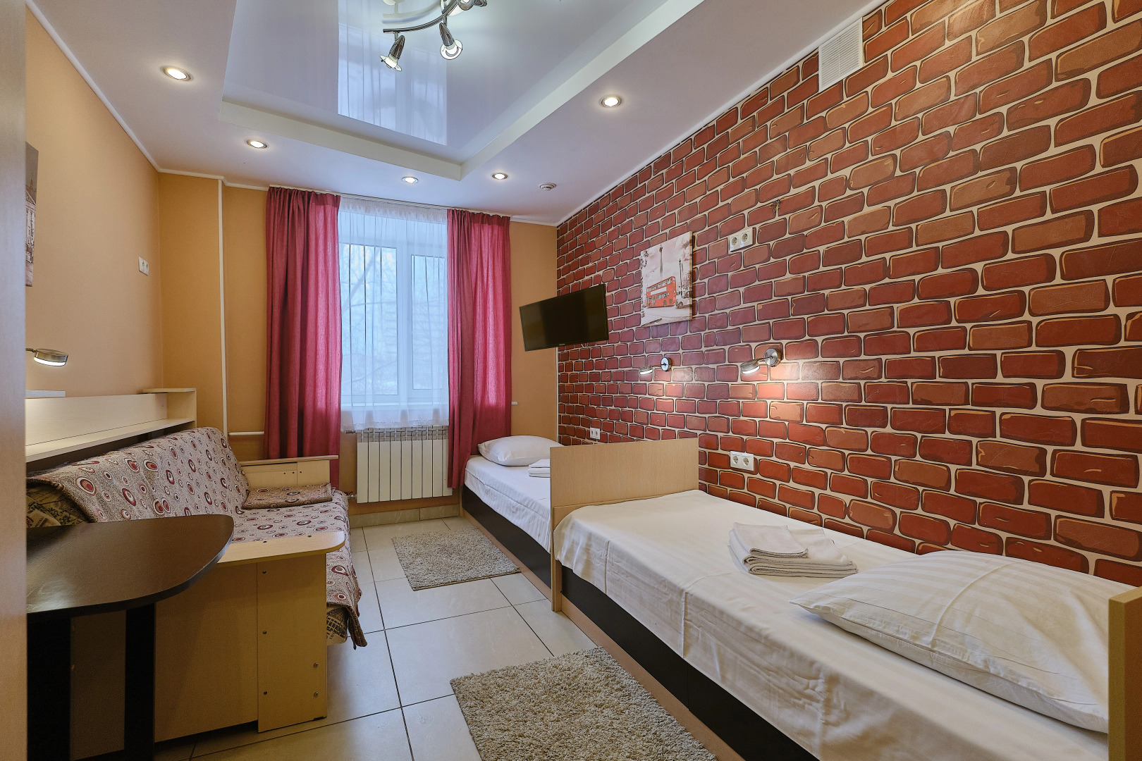 Отель Атмосфера