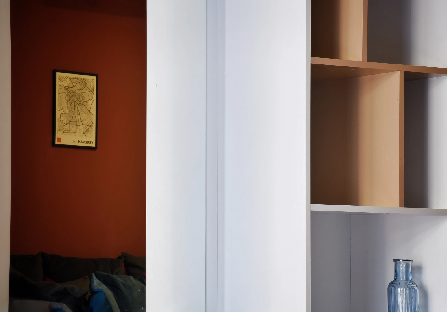 Апартаменты Stylish Gem Steps to Republic Square