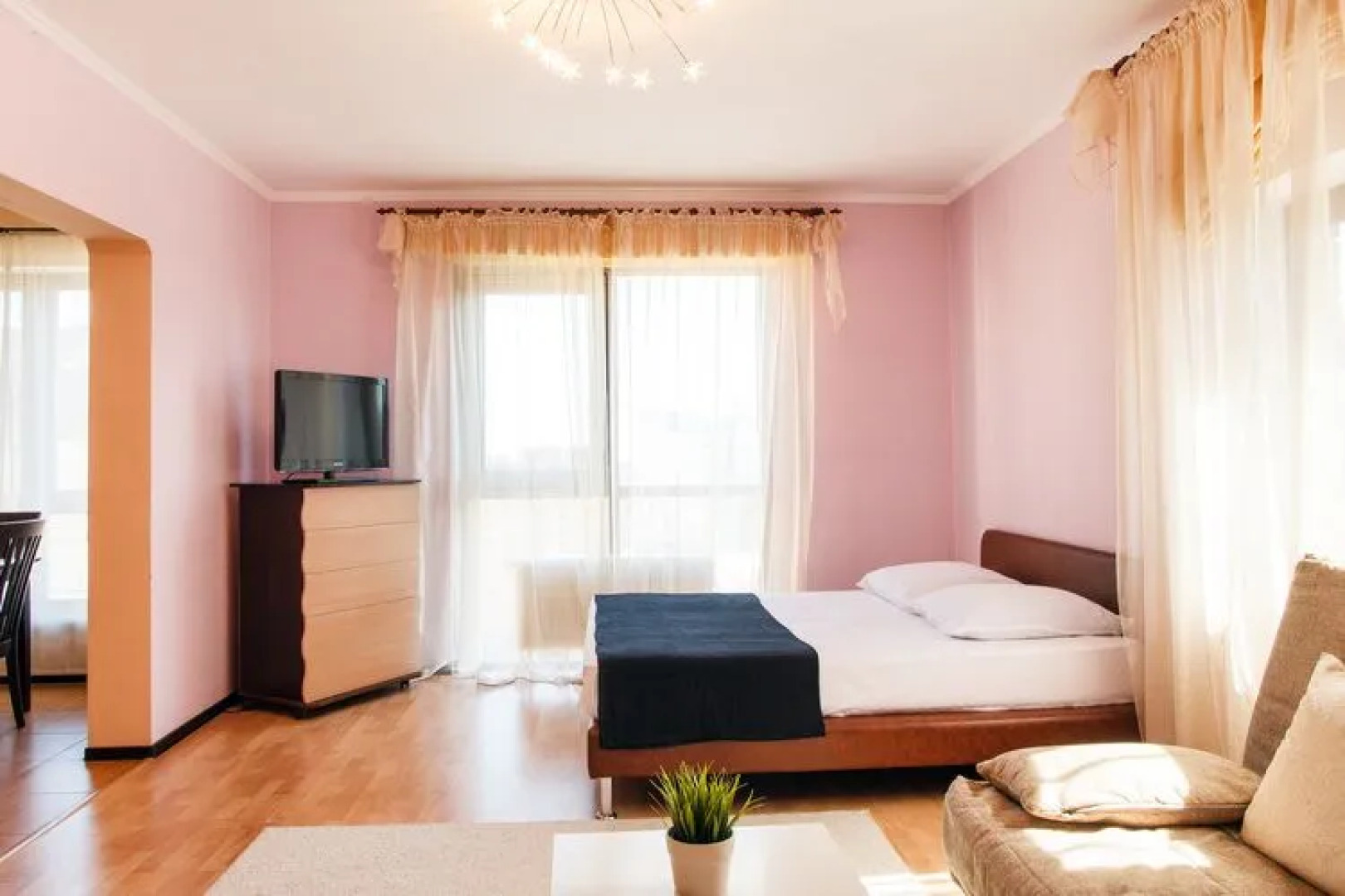 Апартаменты Даудель №48 у ТРЦ Гудвин