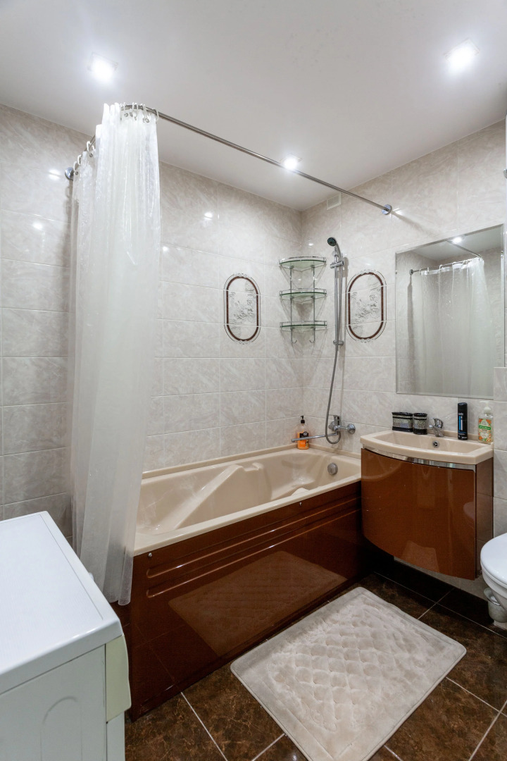 Квартира с камином у площади Ленина