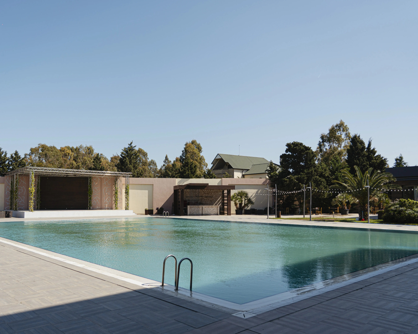 Отель Shani Resort & Villas