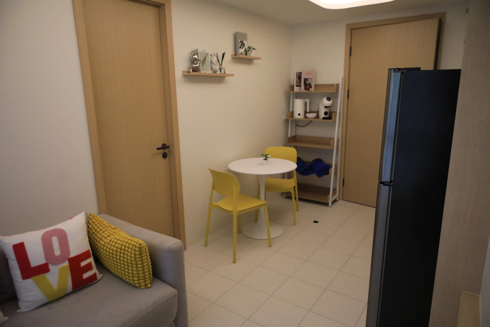 Квартира Милая с отдельной спальней около моря пляж Камала 212