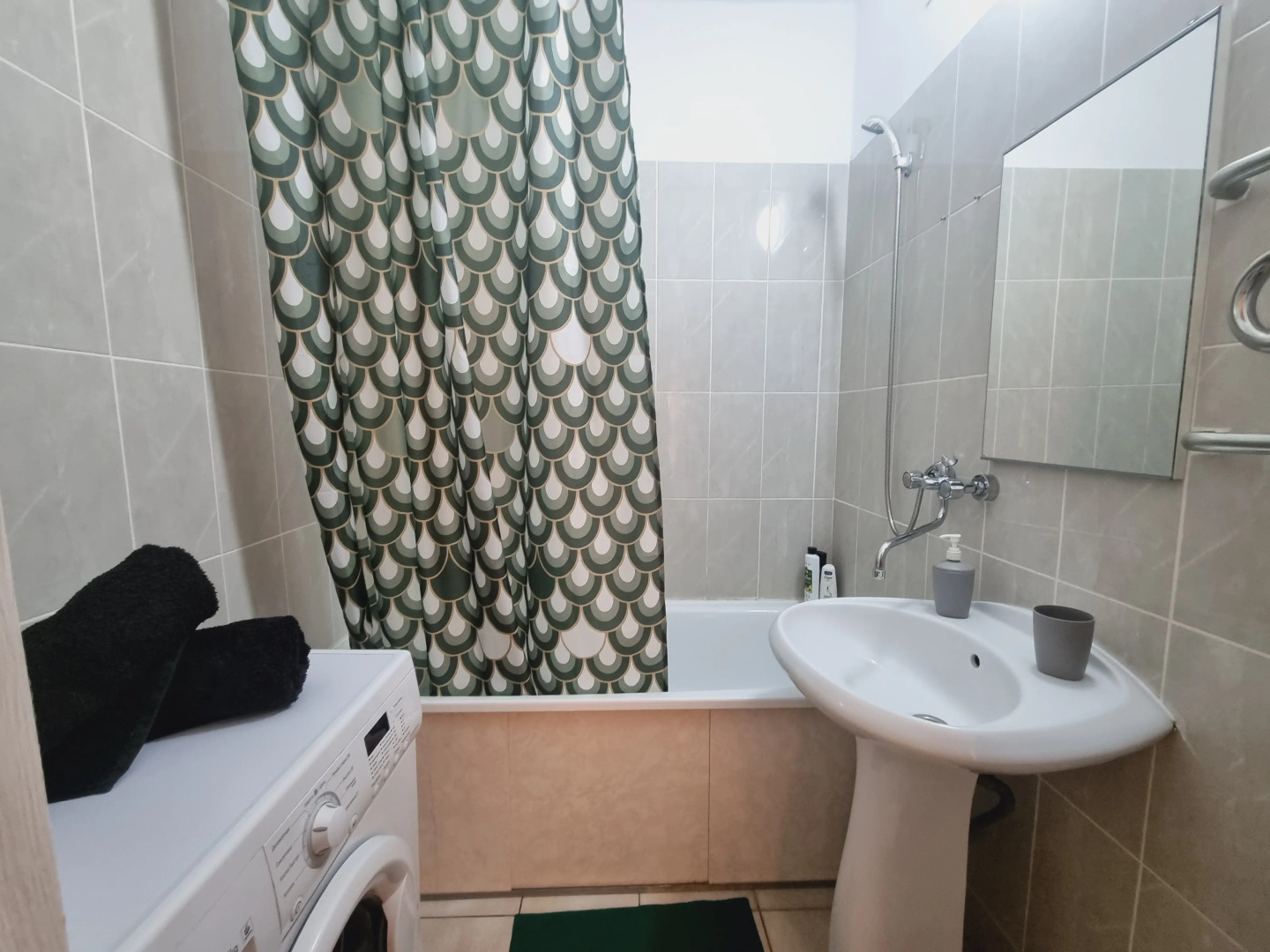 Квартира  Молодежная 76 Зона Комфорта