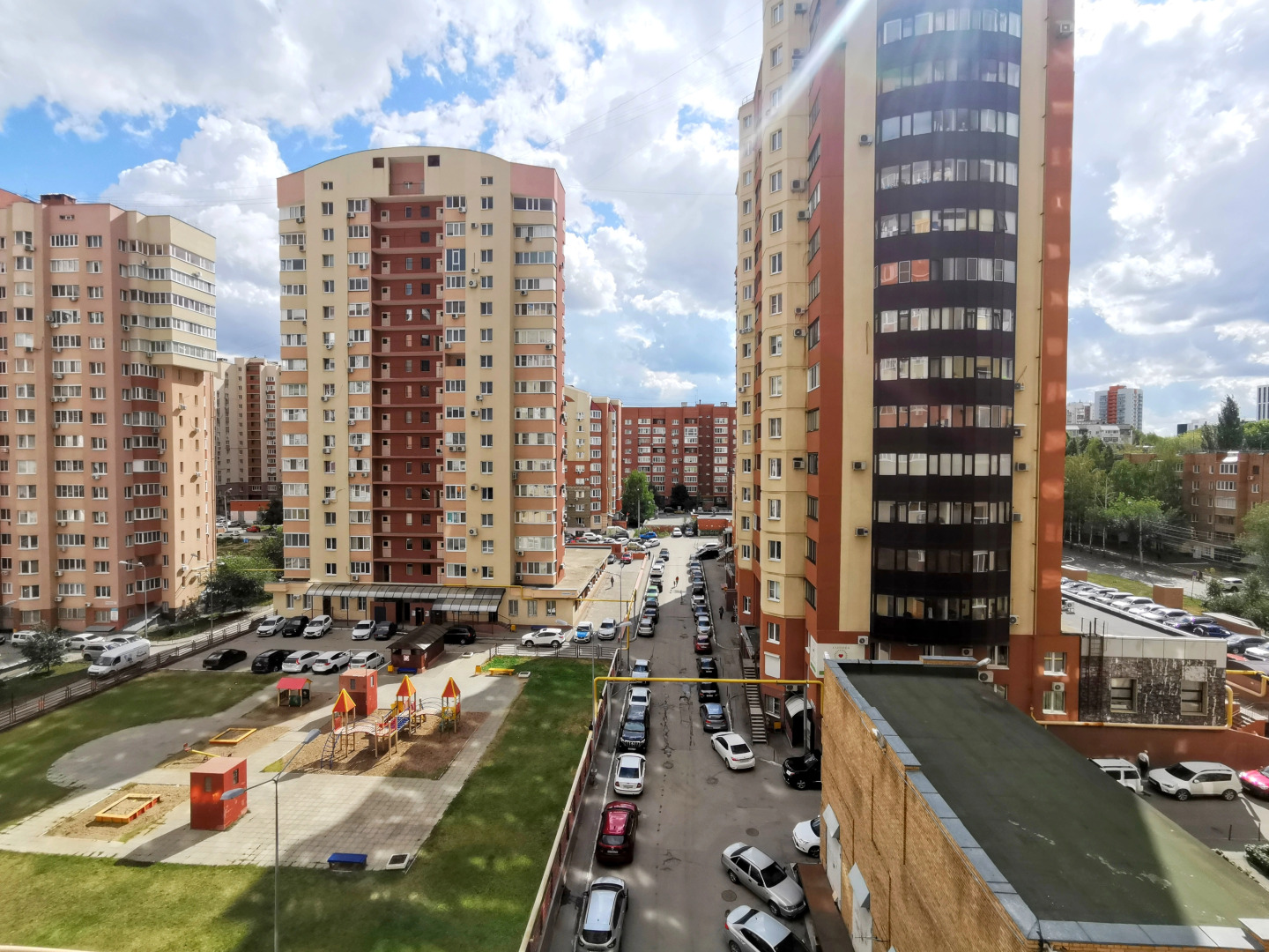 Апартаменты Уютные и просторные в современном районе