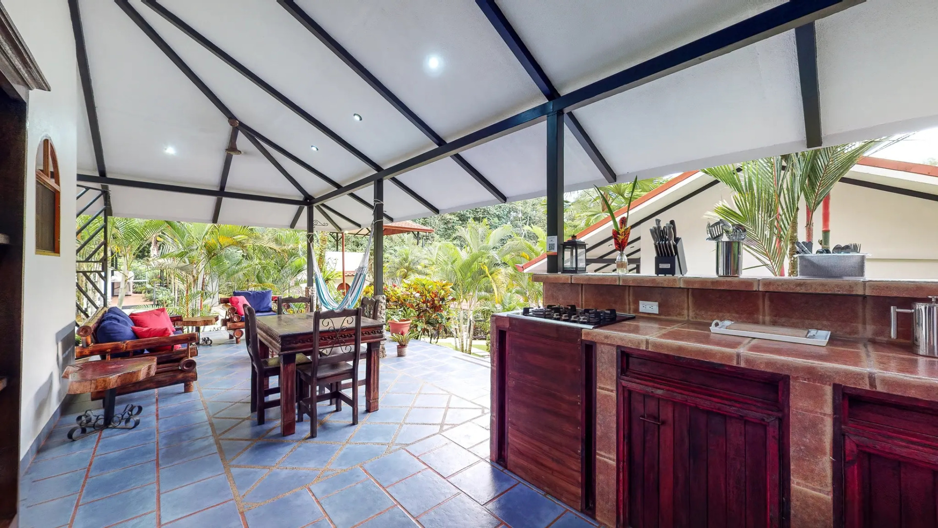 Апарт-отель The Scarlet Villas