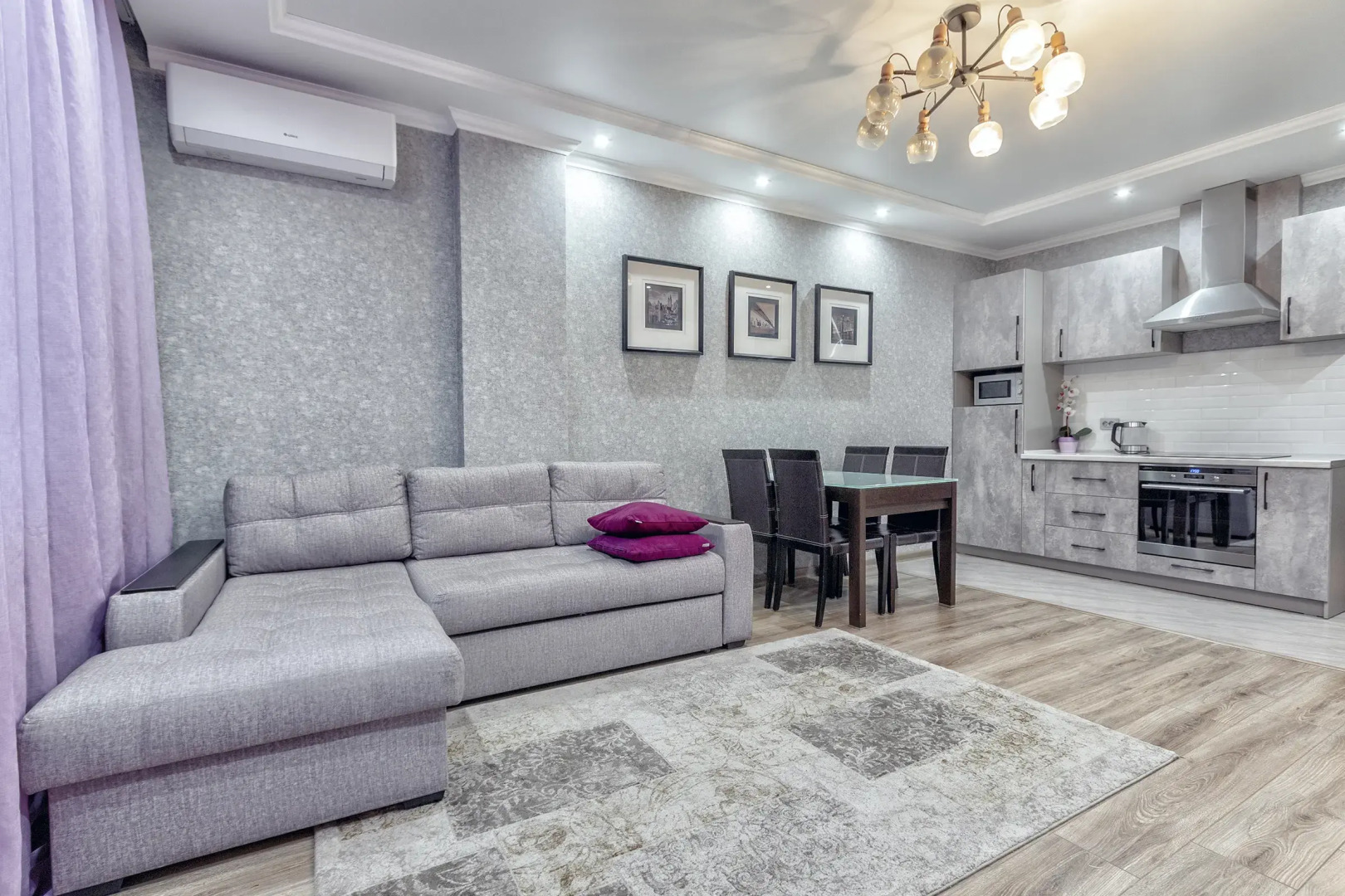 Апартаменты 42 Самый центр, вид на горы