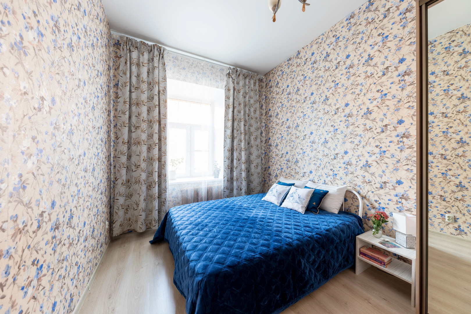 Квартира Странная квартирка