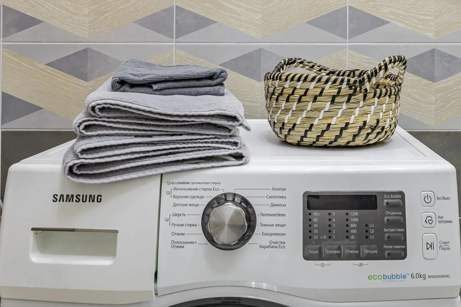 Квартира Обломов на Волжской Набережной 17