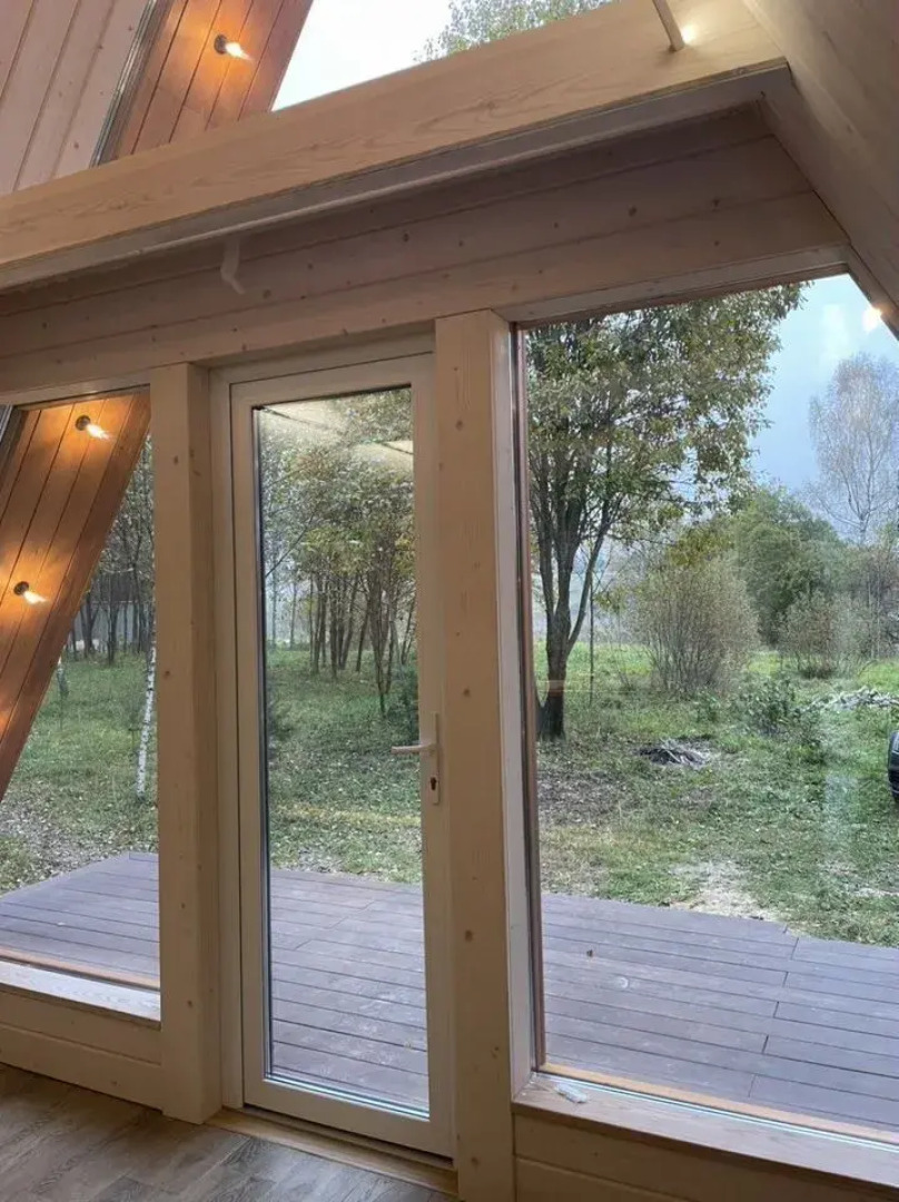 Частный дом на на берегу реки Руза