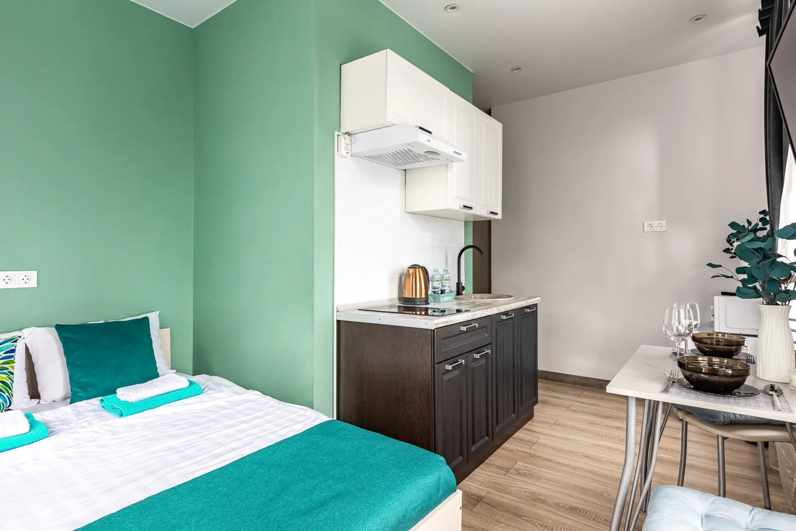 Апартаменты Уютная студия у метро Красносельская