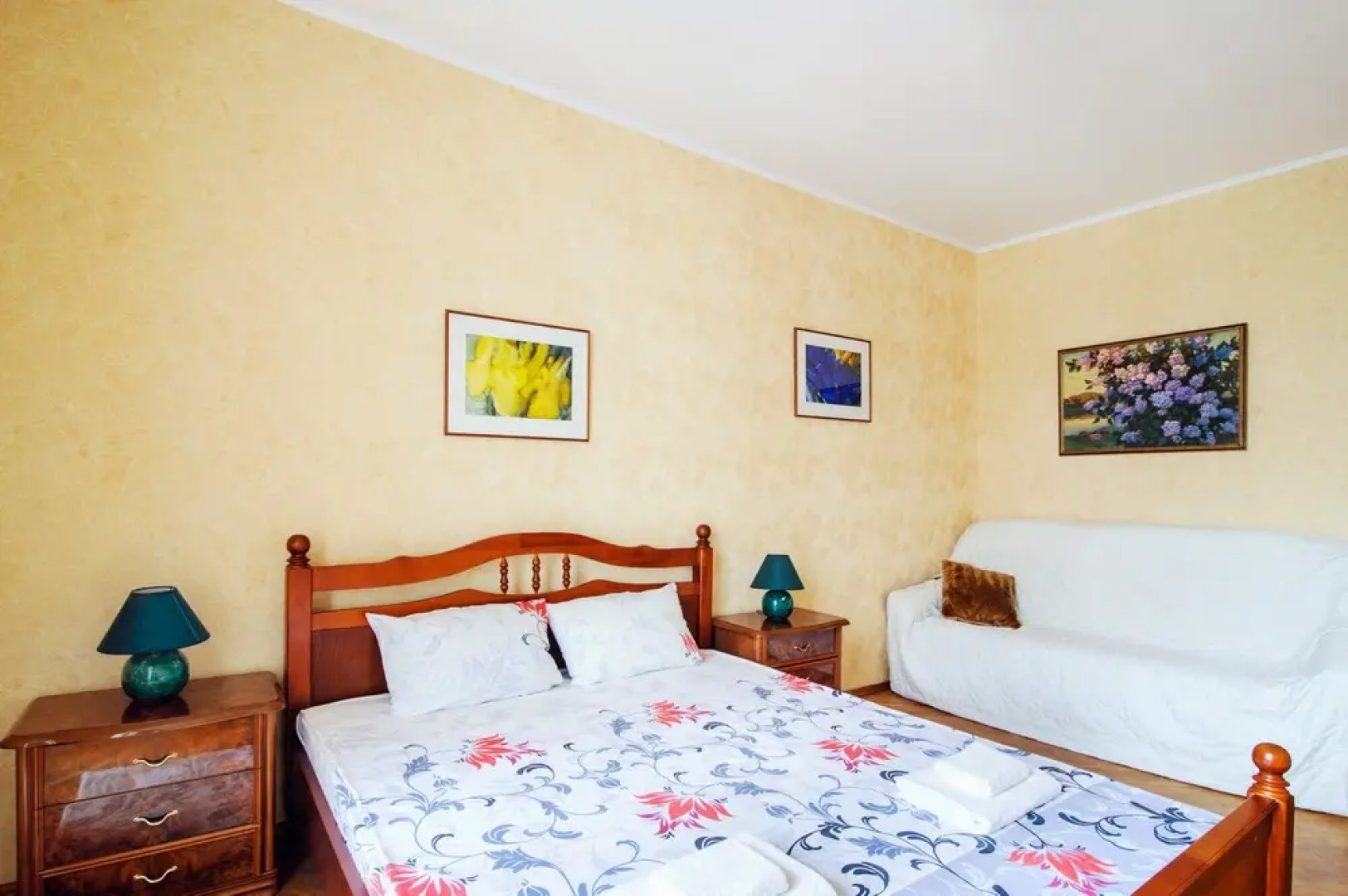 Апартаменты на Независимости 19