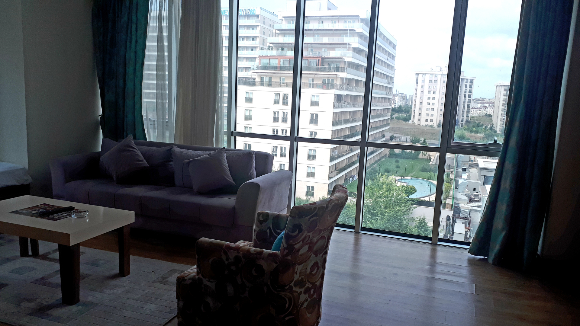 Myy Suites Apart-Hotel