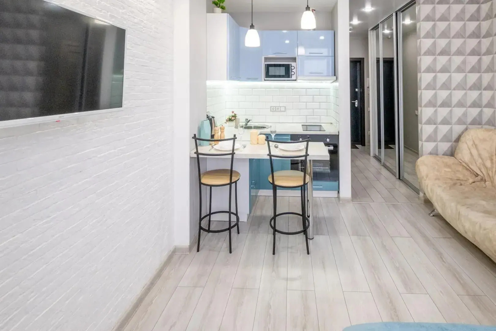 Студия СИБИРЬ HOUSE напротив Ледового Дворца