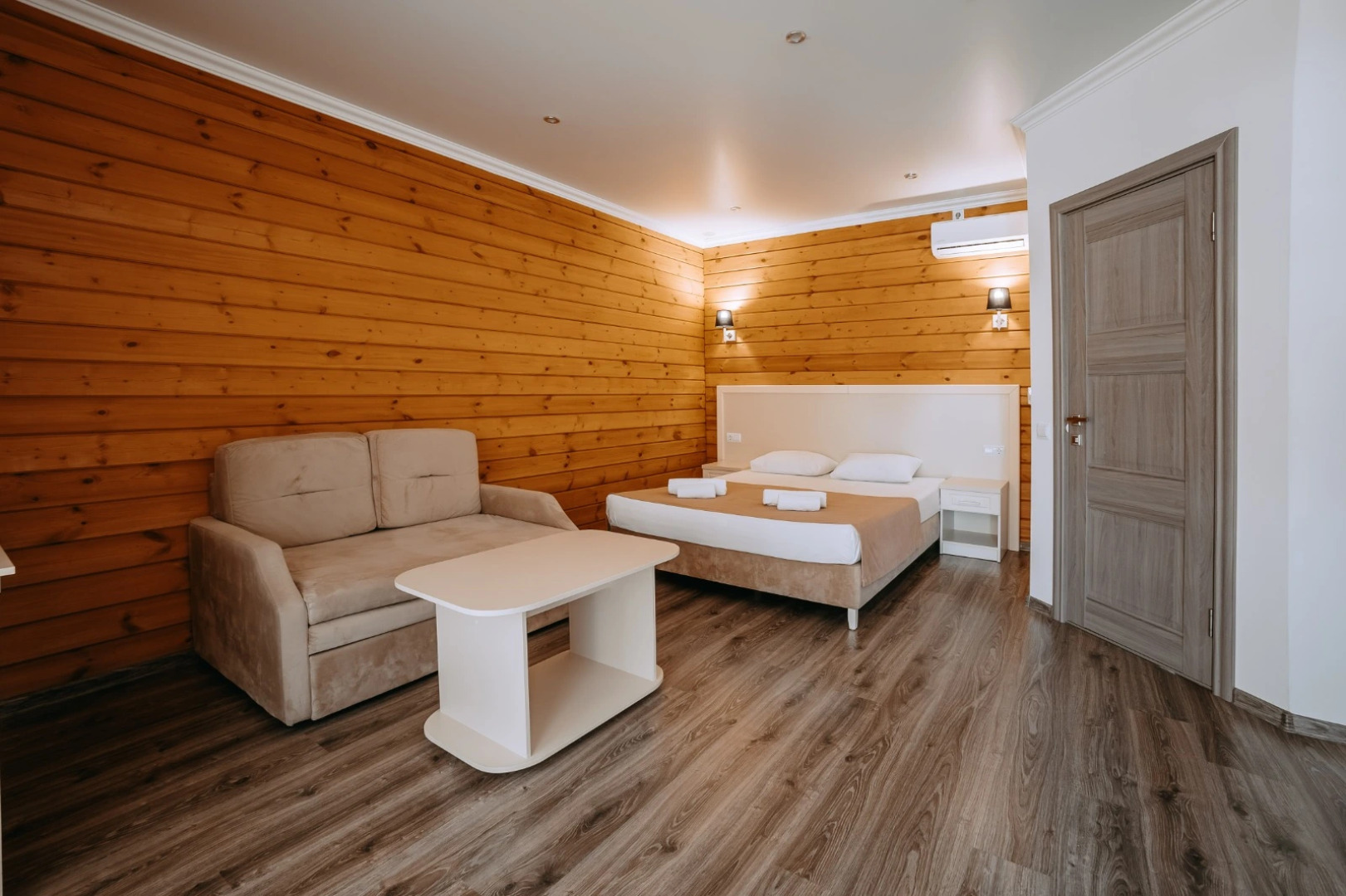 Отель Горгиппия