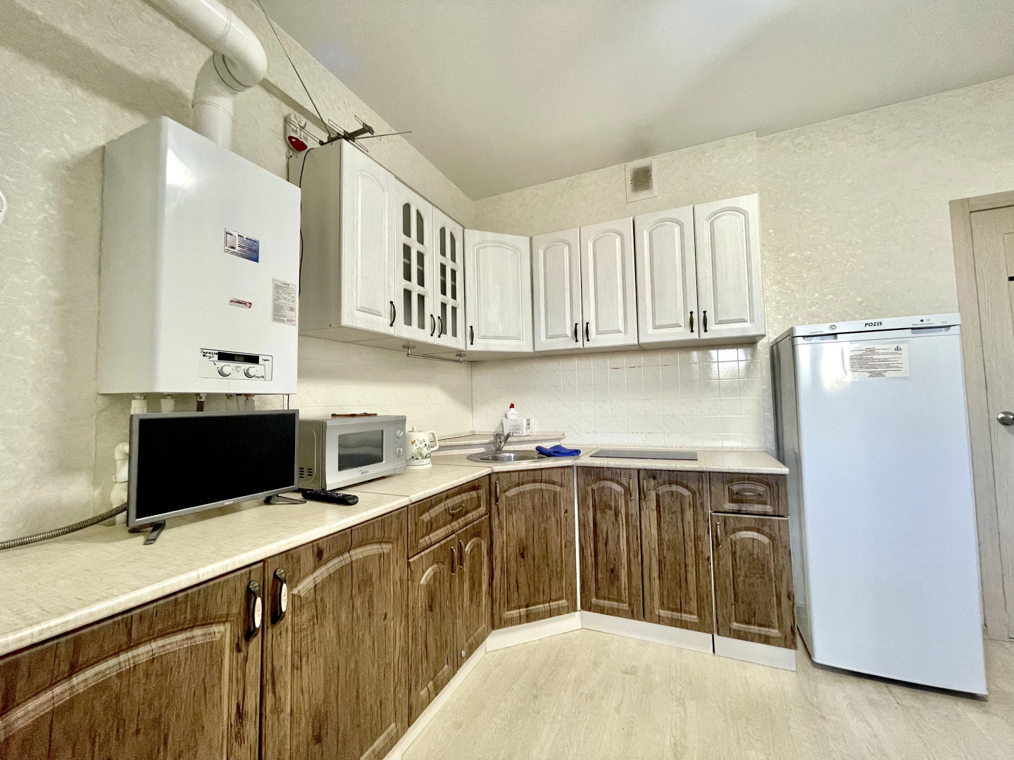 Большая однокомнатная квартира сети "PanApartments" на центральной улице города