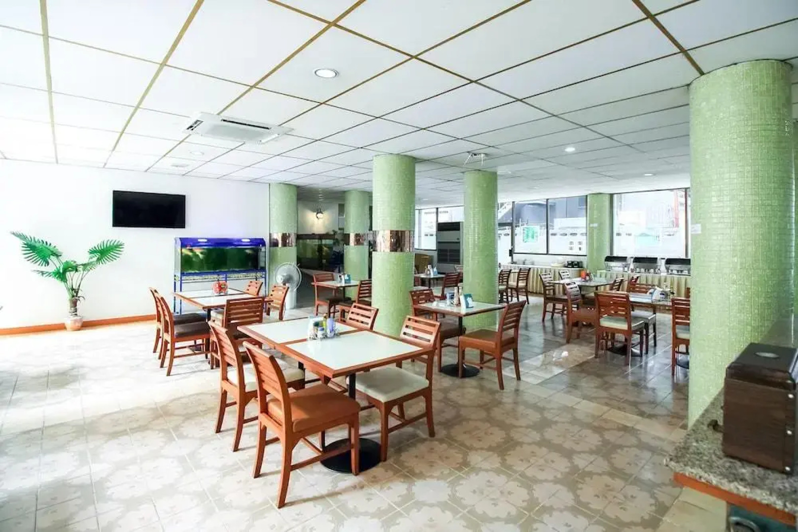 Hotel Crown BTS nana