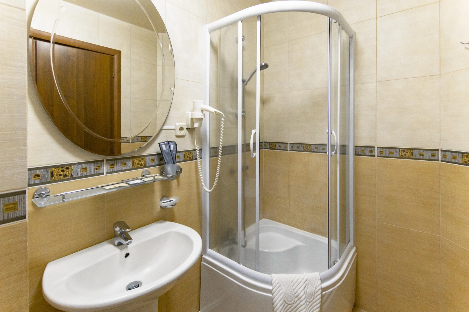 Времена года Чегет