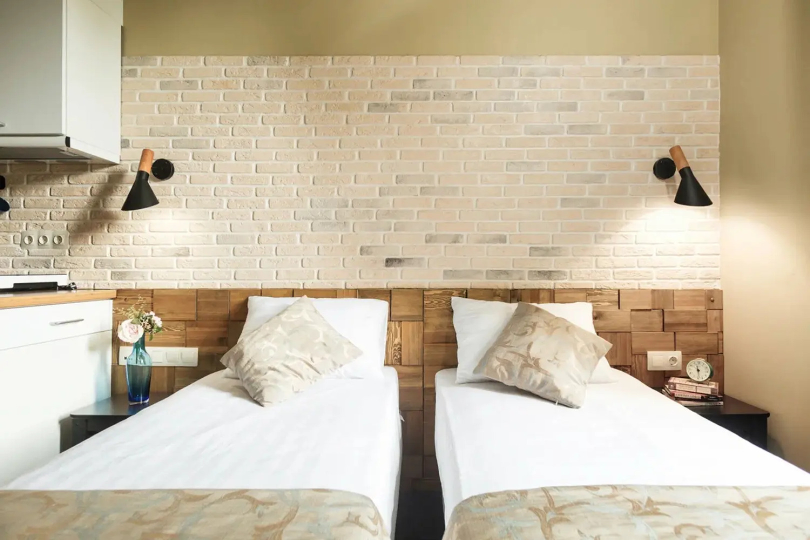 Отель София