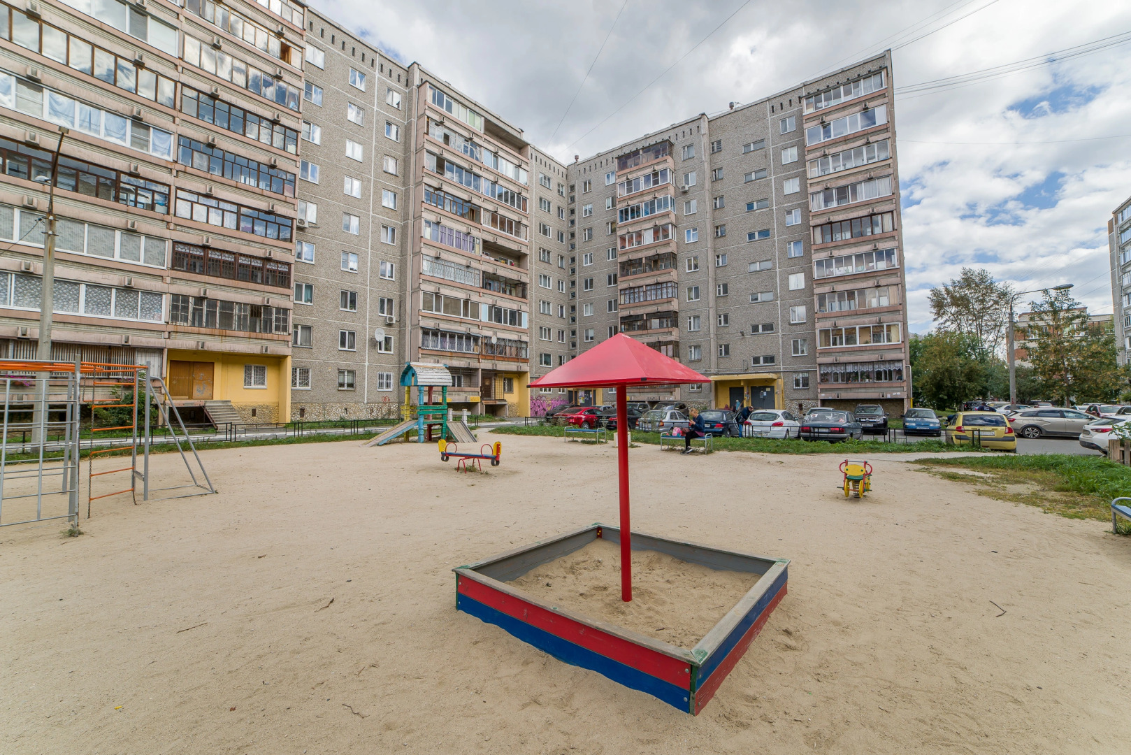 Апартаменты на Индустрии 53