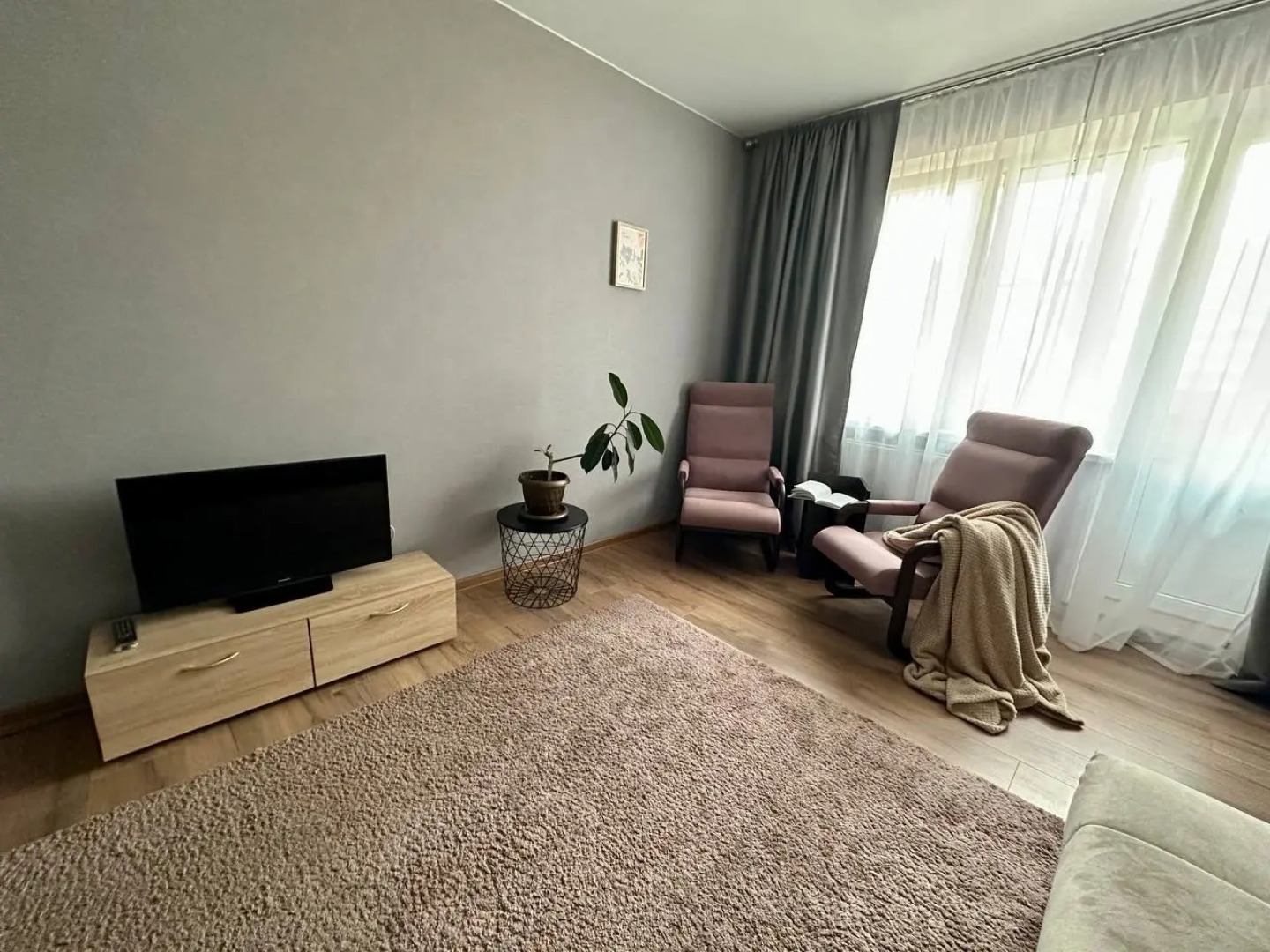 Квартира в Центре Города у Ледового Дворца