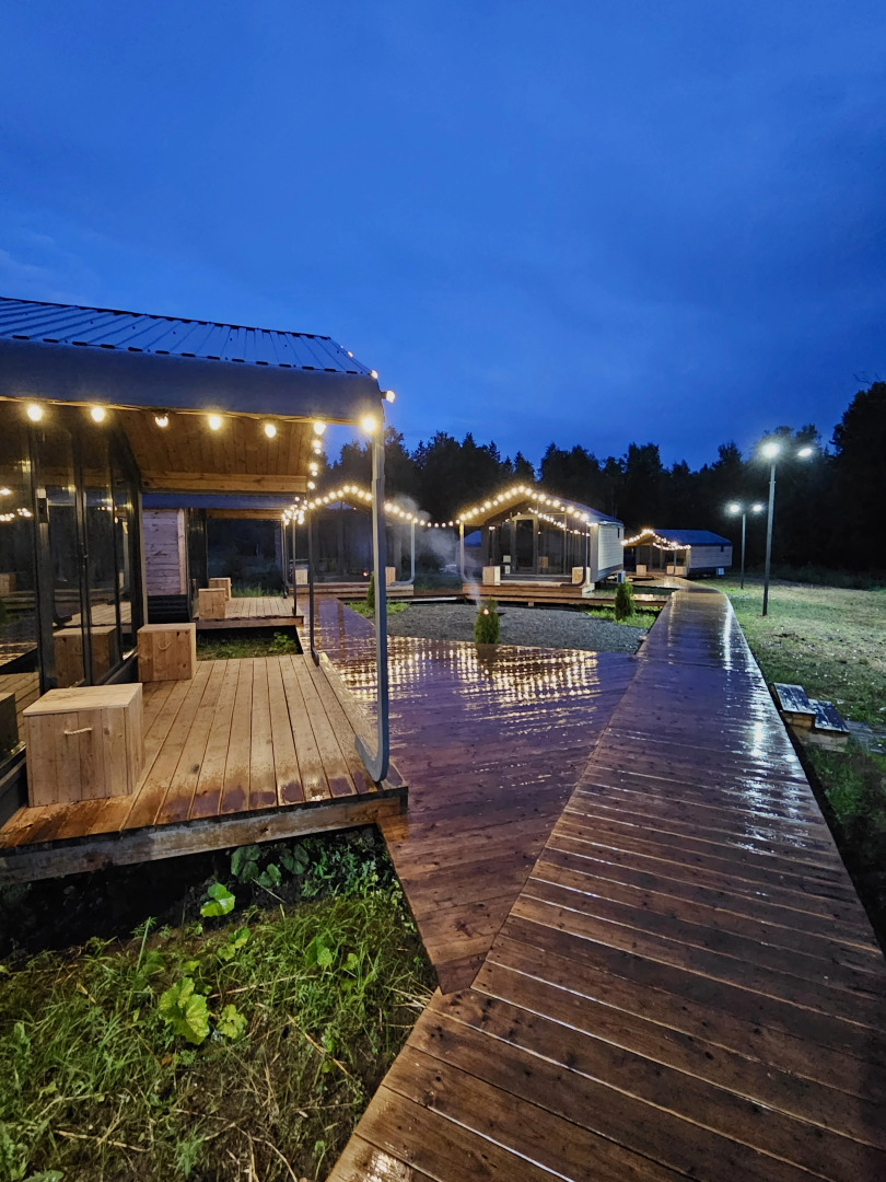 Глэмпинг Biathlon Village