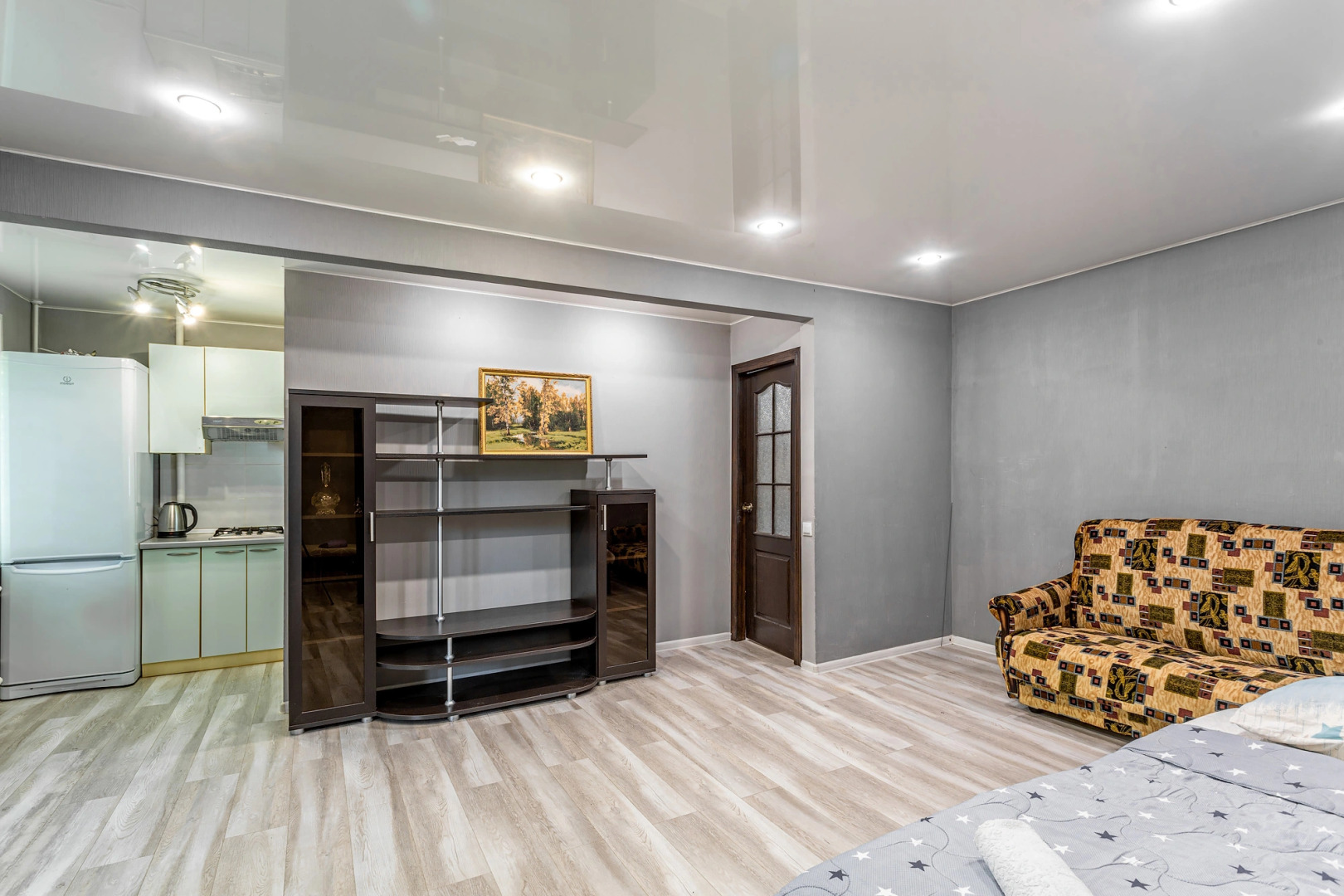 Квартира Шикарная двухкомнатная в центре города