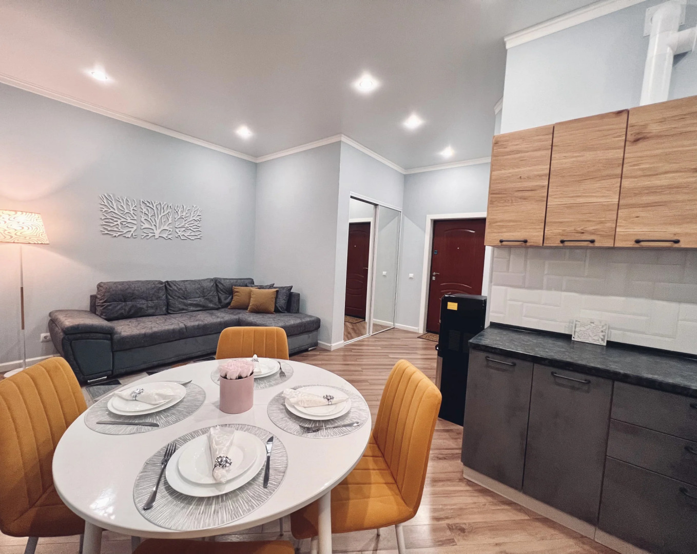 Квартира двухкомнатная  на Толстом мысе у моря до 6 человек