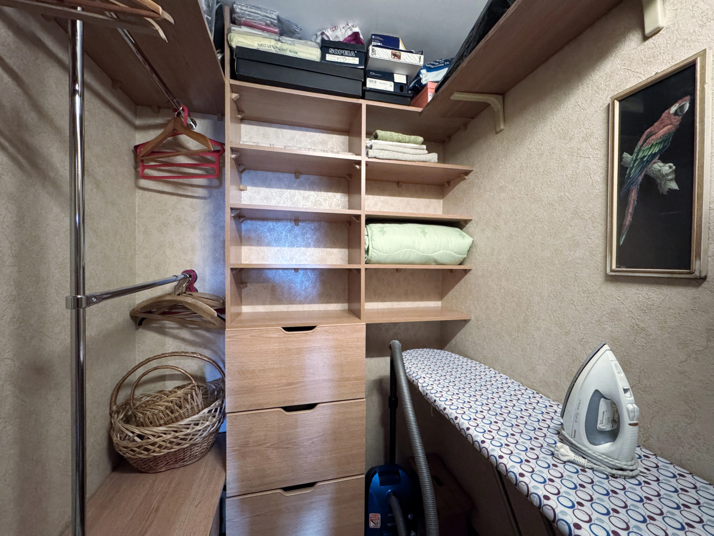 Квартира Трехкомнатная на 9 Апреля