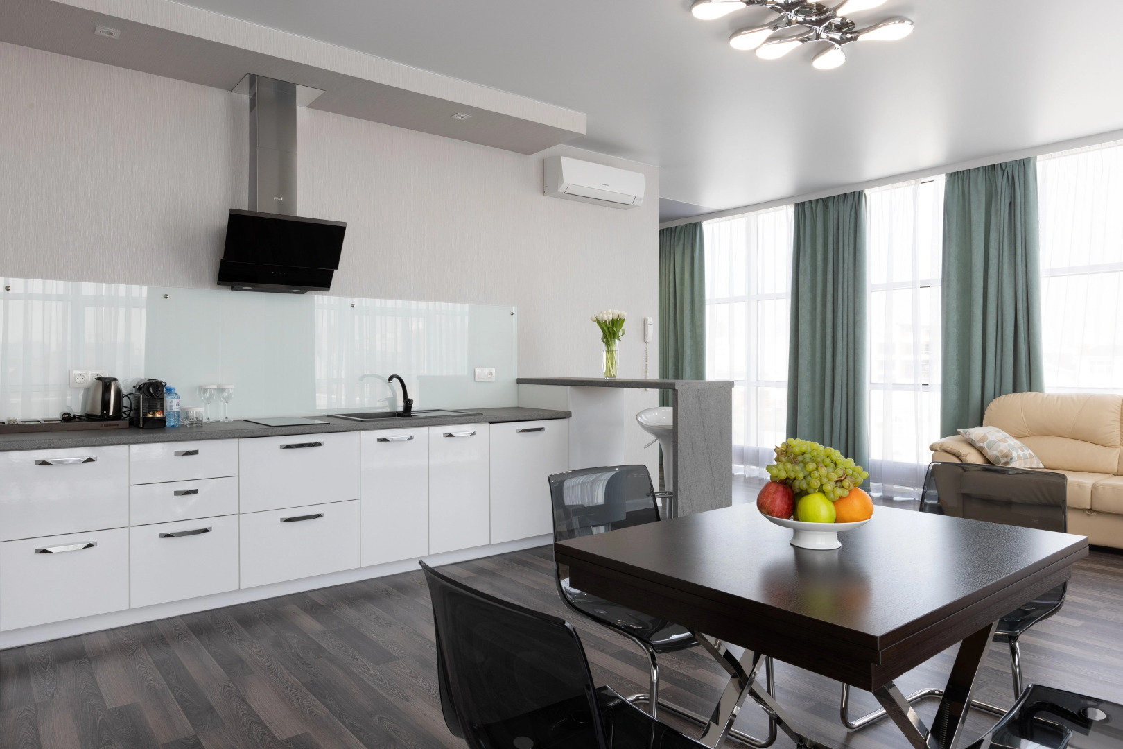 Отель Параллель Parallel Congress by Stellar Hotels